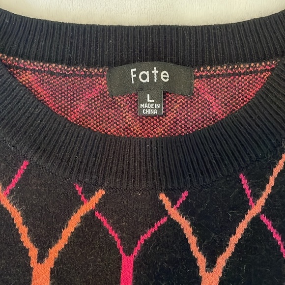 Fate black sweater with pink and orange graphic design - Picture 6 of 9